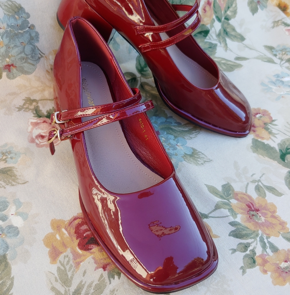 Women's Patent Burgundy Mary Jane Shoes with Block Heels size US 10 Euro 41